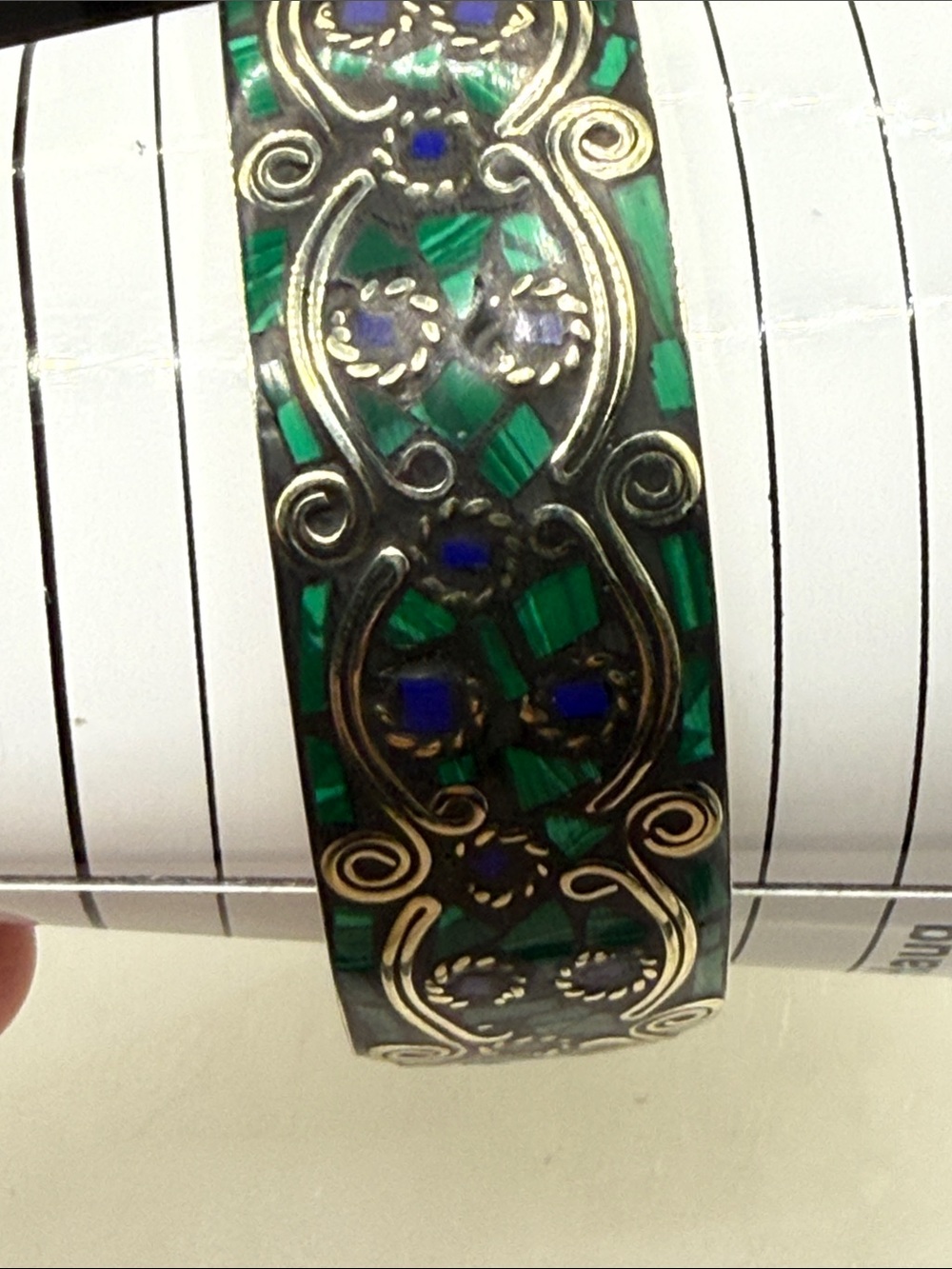 Exceptional vintage Green Blue Inlay mosaic raised luxurious Cuff Bracelet ⭐️ - Picture 12 of 16